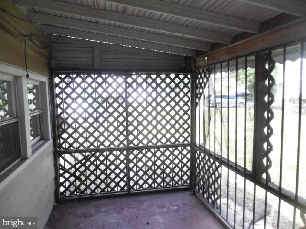 FOREST HILLS - Residential