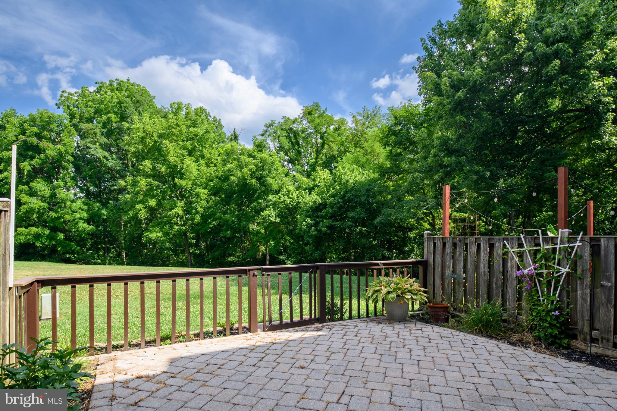 GUNNERS LAKE VILLAGE - Residential