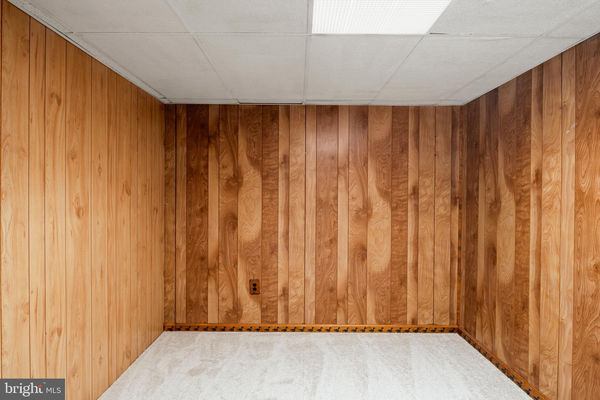 GUNNERS LAKE VILLAGE - Residential