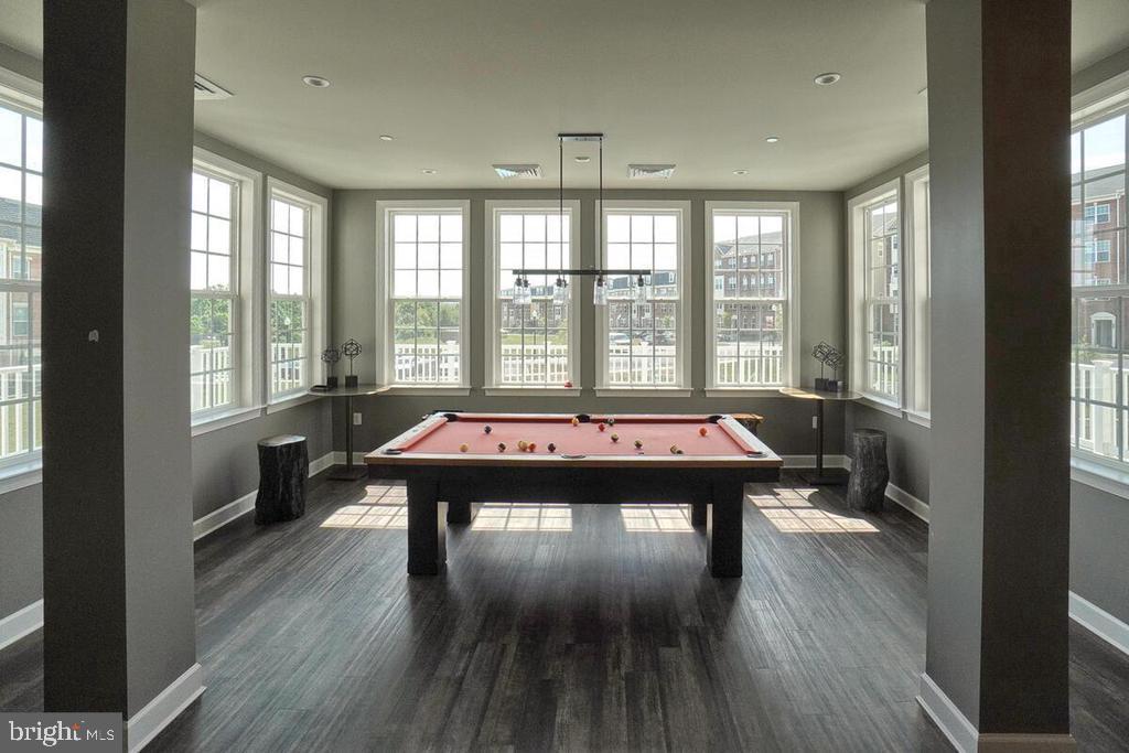 WESTVIEW SOUTH - Residential