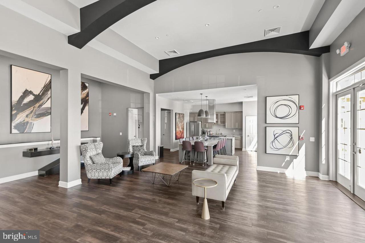 WESTVIEW SOUTH - Residential