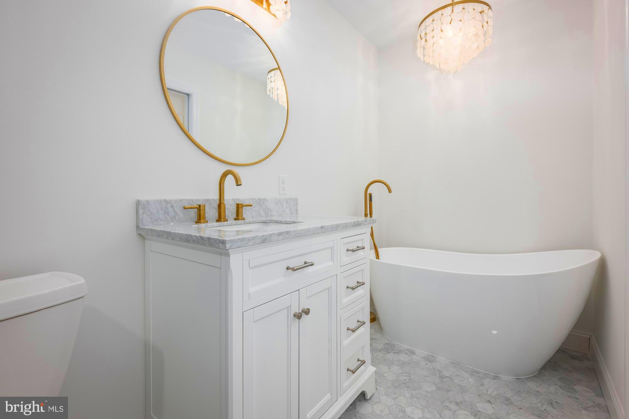 HIGHLANDTOWN - Residential