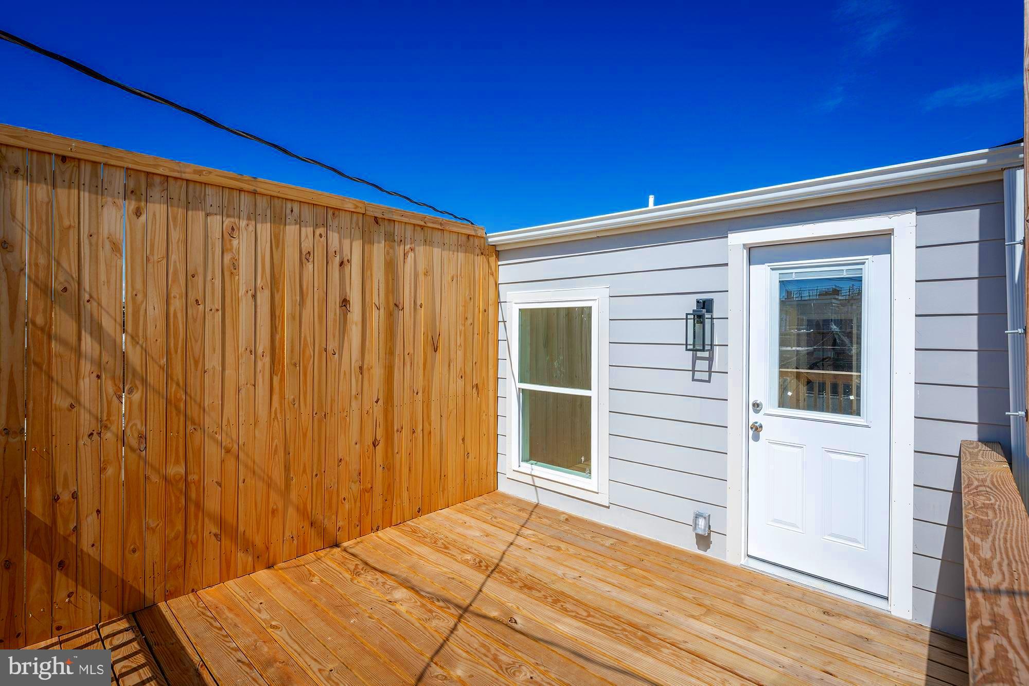 HIGHLANDTOWN - Residential