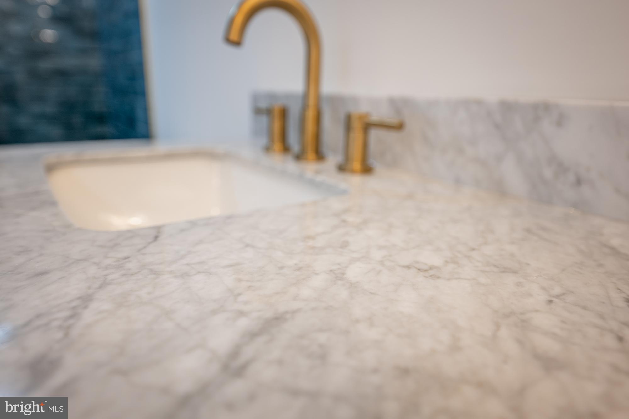 HIGHLANDTOWN - Residential