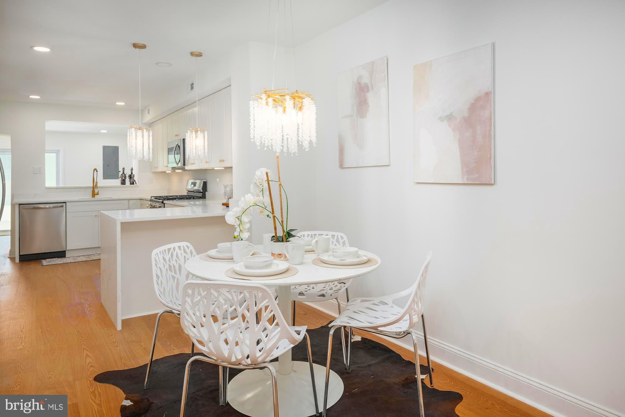 HIGHLANDTOWN - Residential