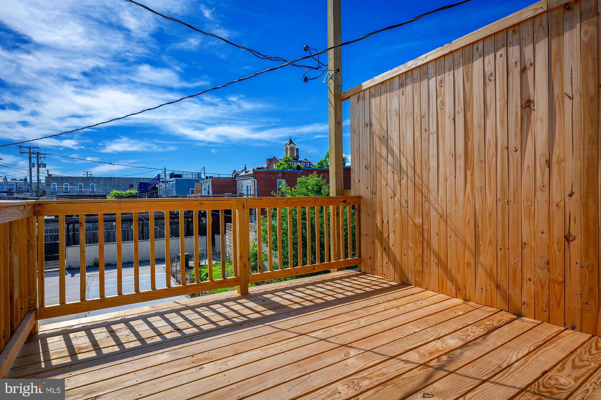HIGHLANDTOWN - Residential