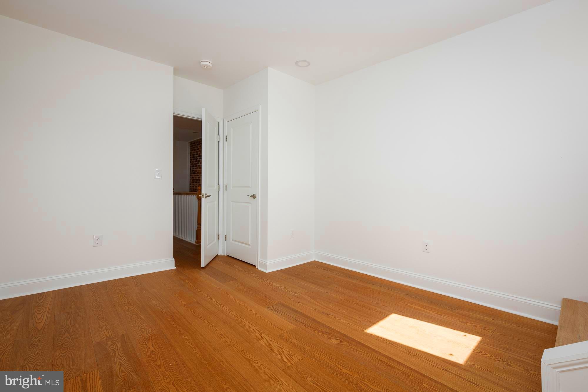 HIGHLANDTOWN - Residential