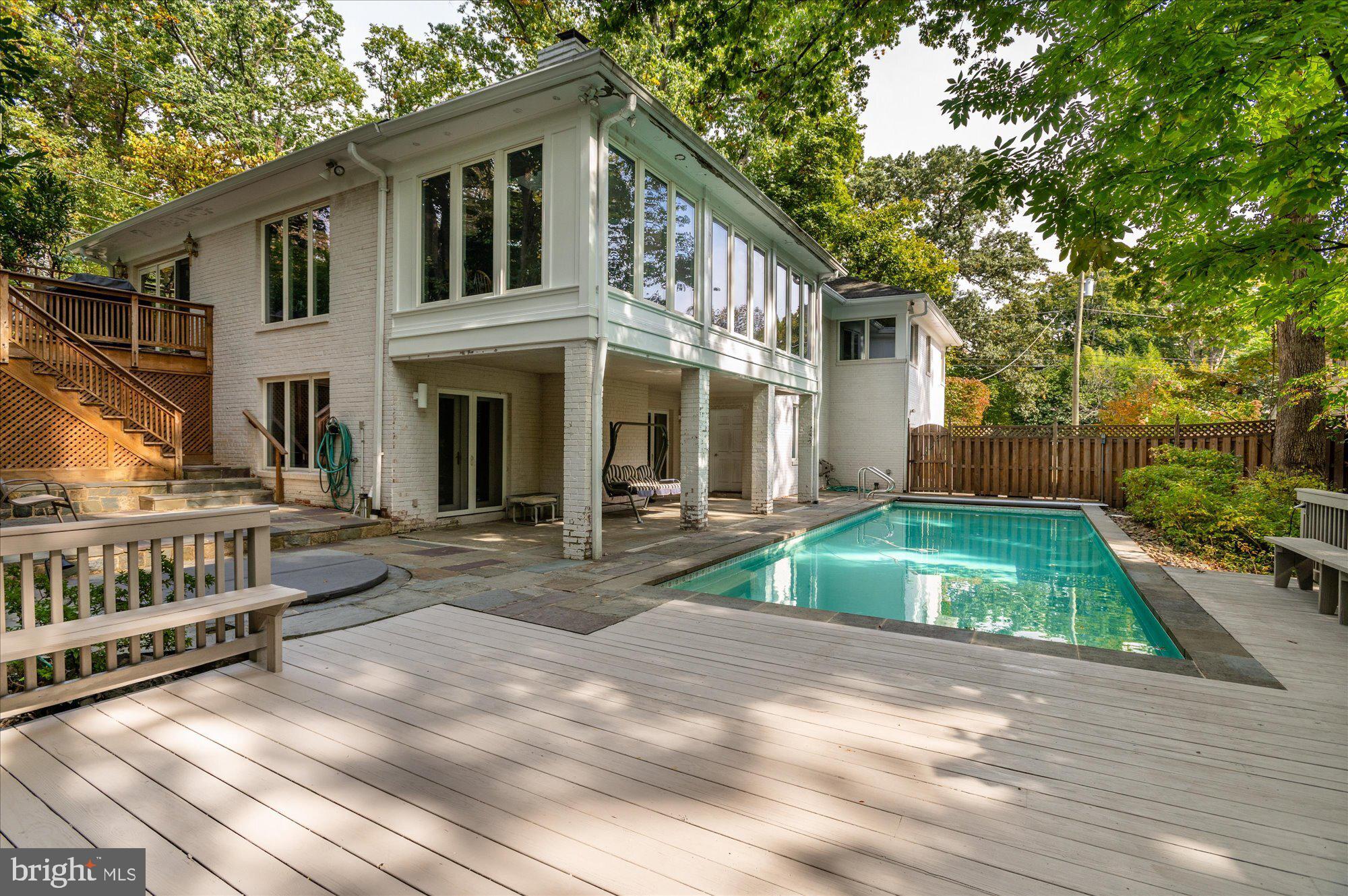 FOREST HILLS - Residential