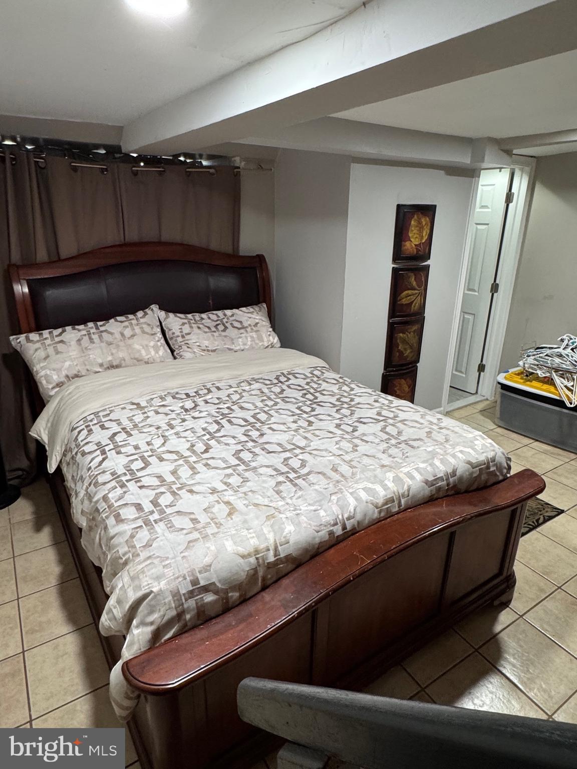 LAWNDALE - Residential