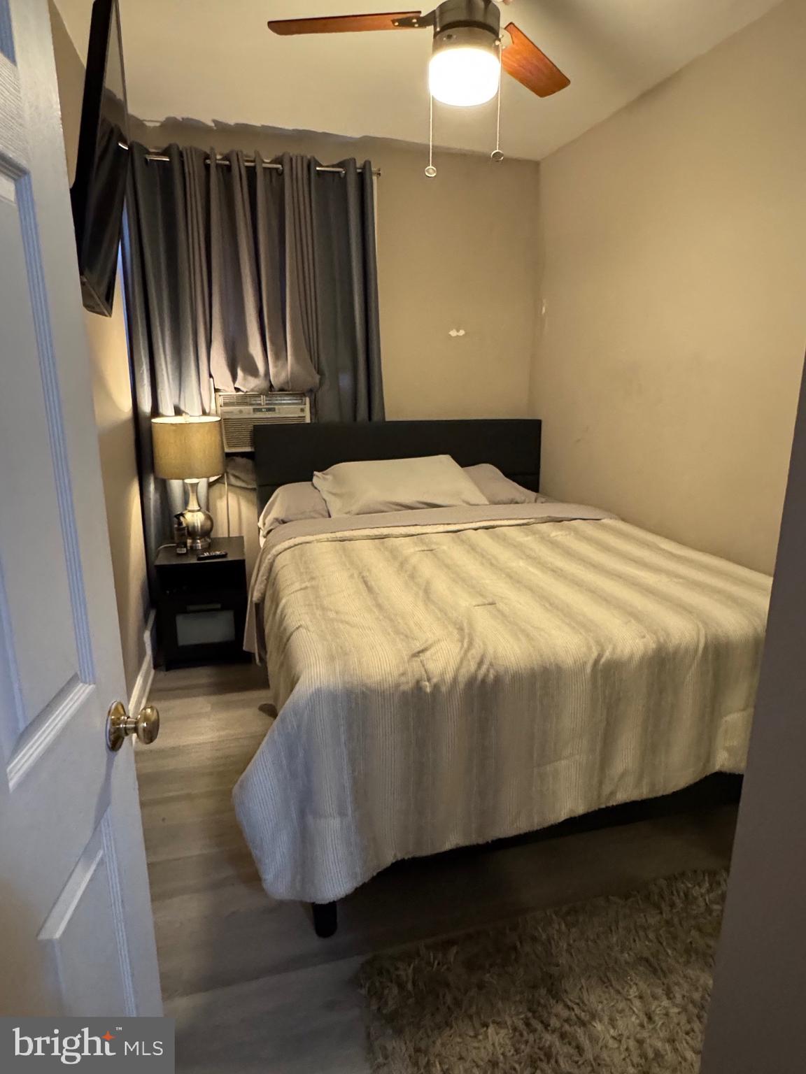 LAWNDALE - Residential