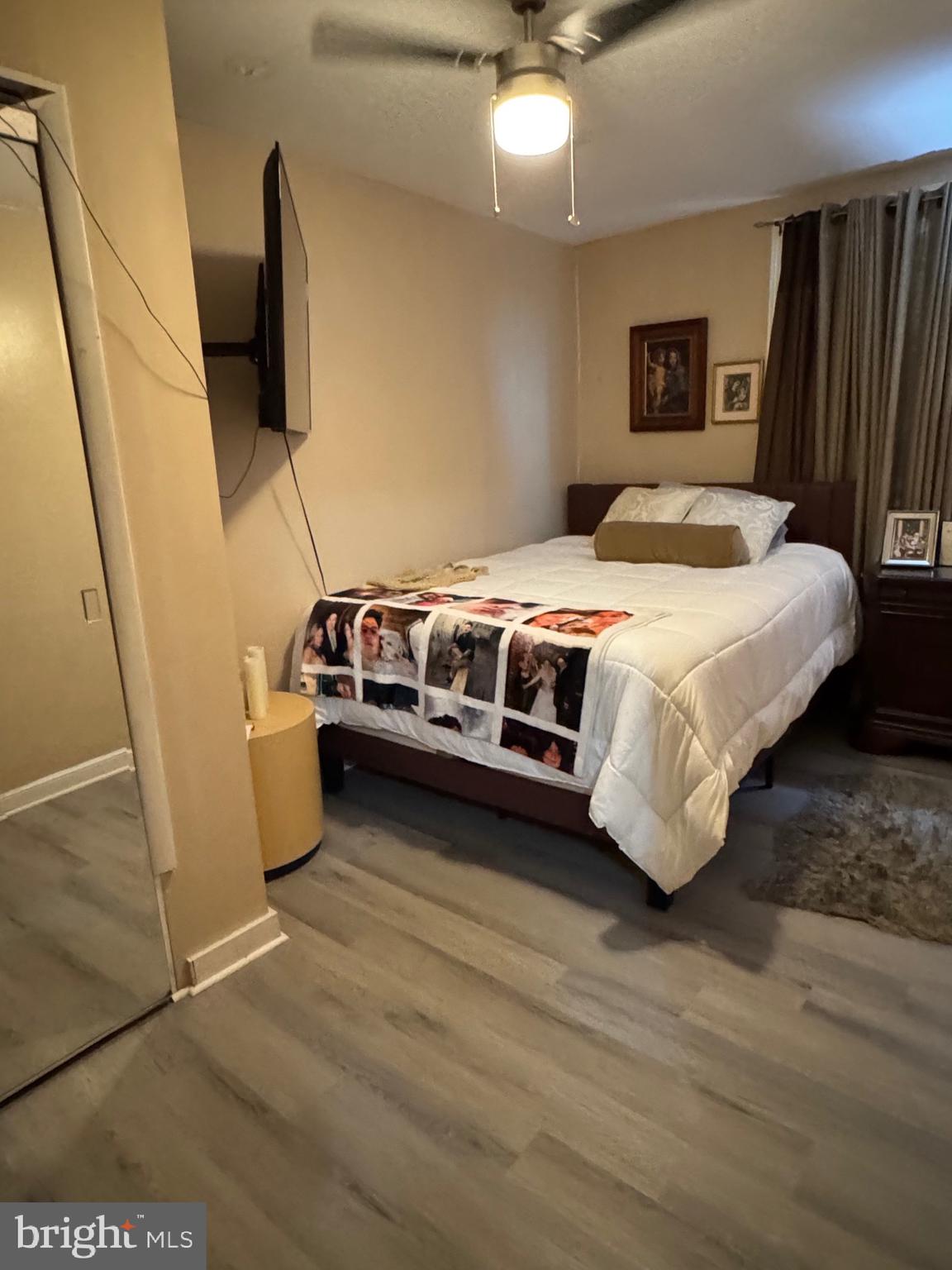 LAWNDALE - Residential