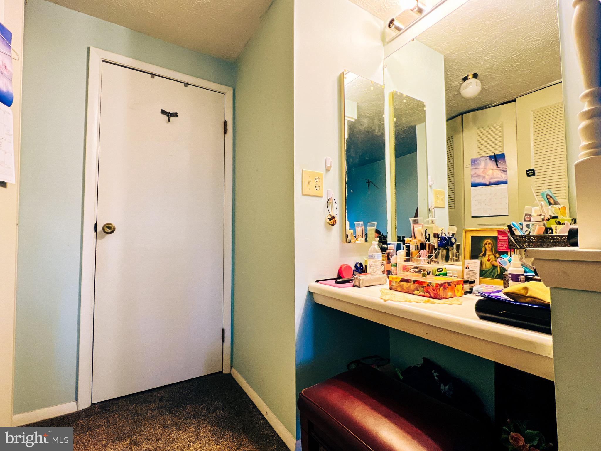 CHESTERFIELD - Residential