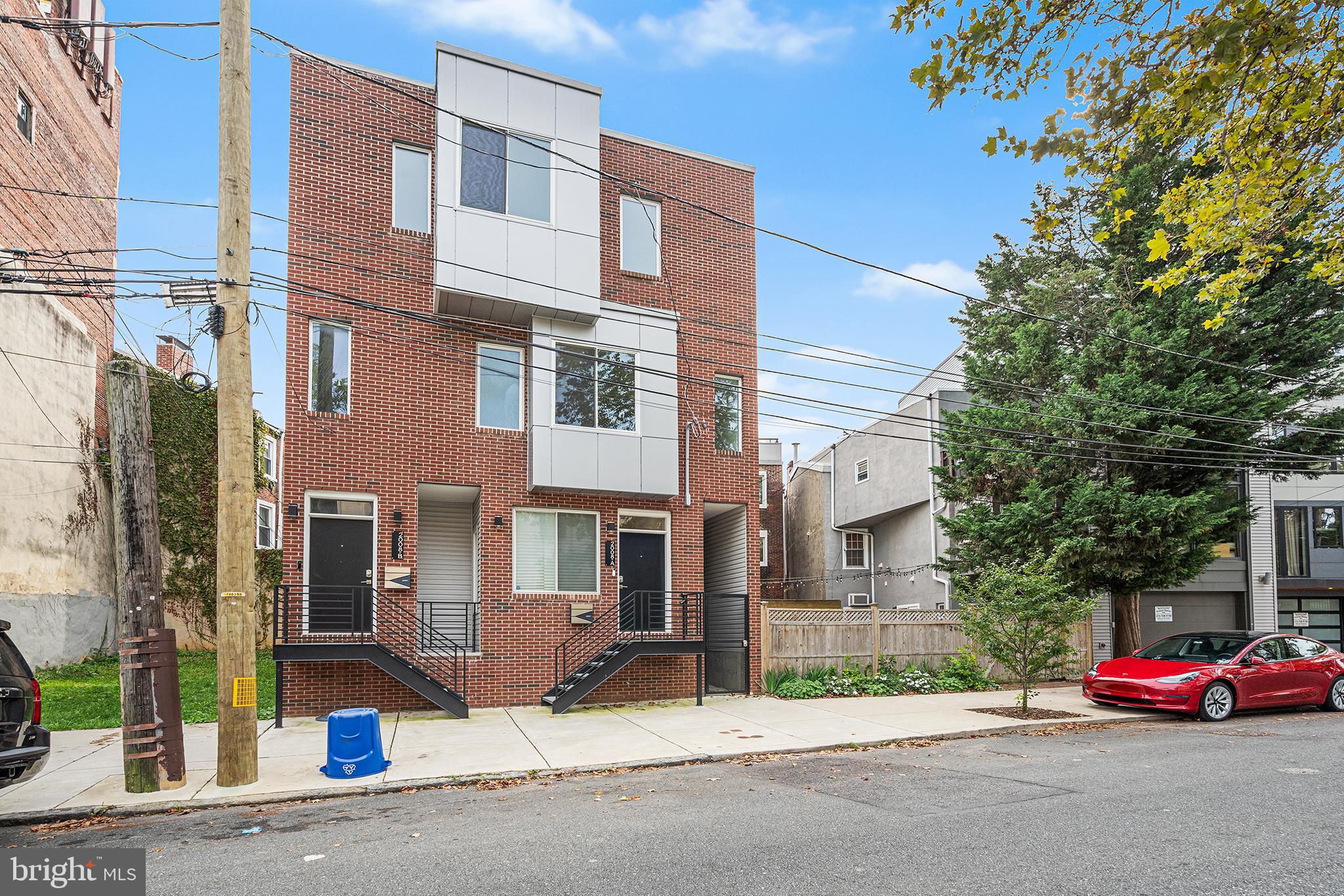 2008 S COLLEGE AVENUE A