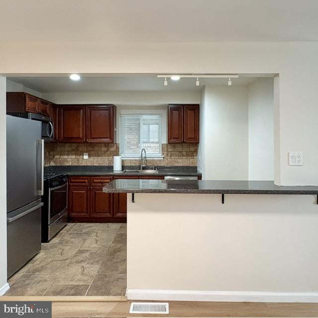 15137 BEVERLY DRIVE 1ST FLOOR