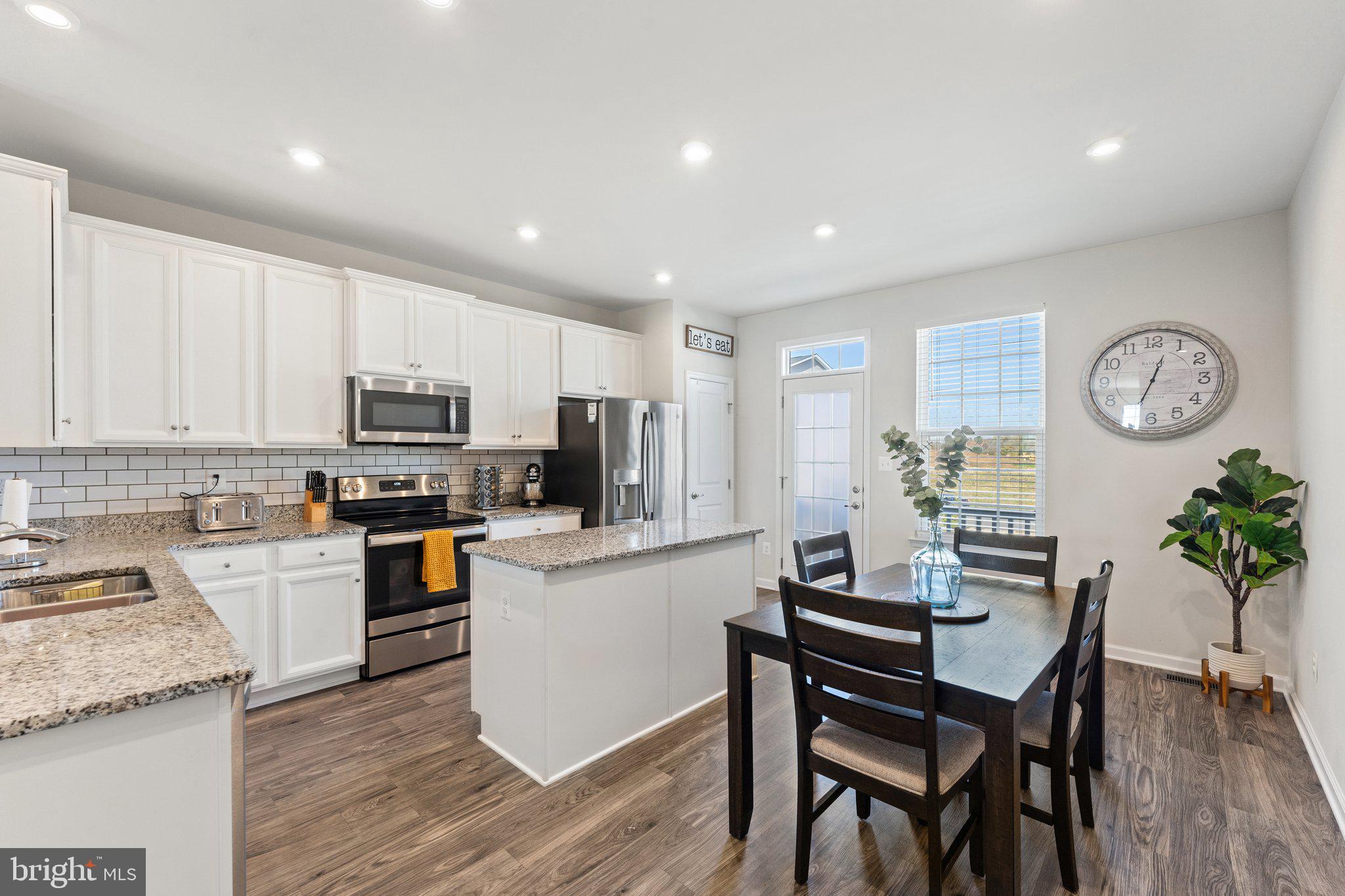 MINTBROOK - Residential