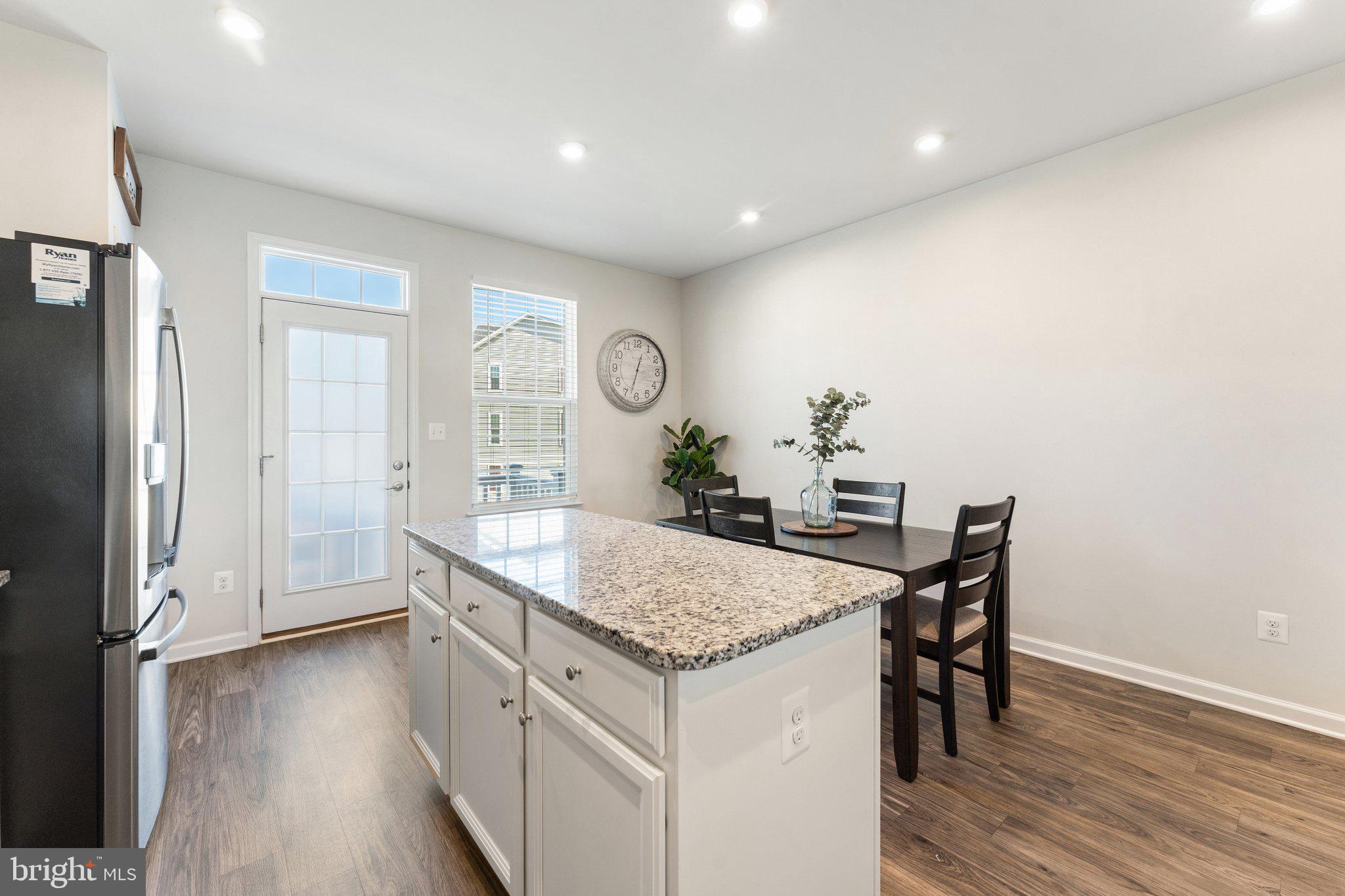 MINTBROOK - Residential