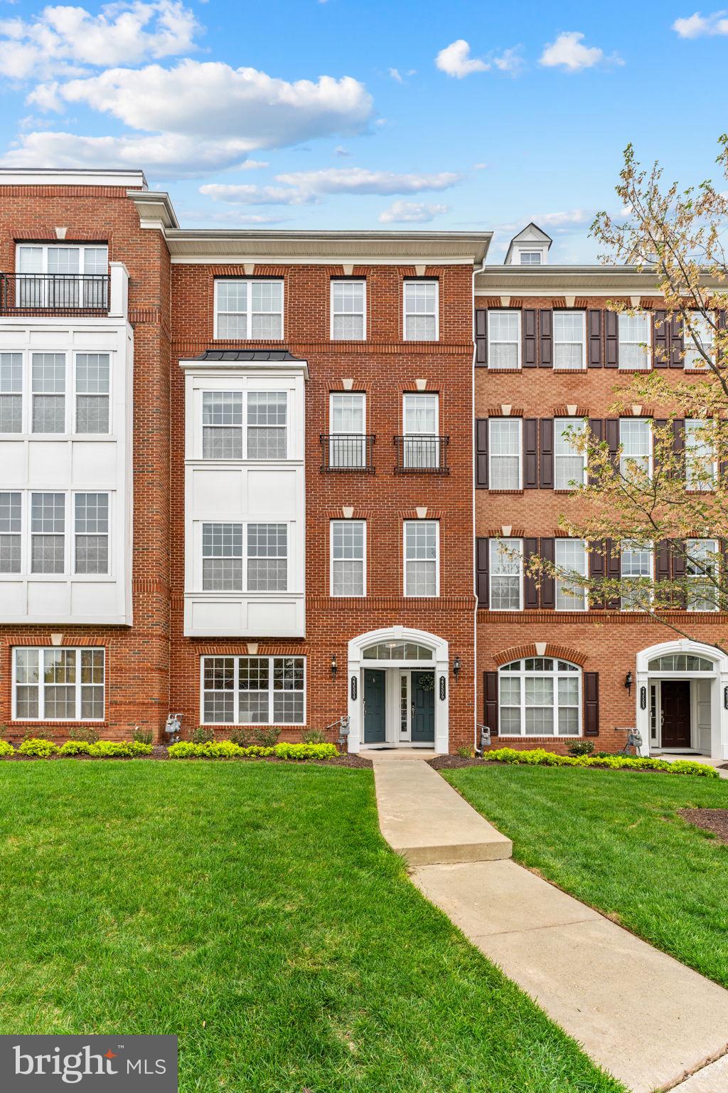 BUCKINGHAM AT LOUDOUN VALLEY - Residential