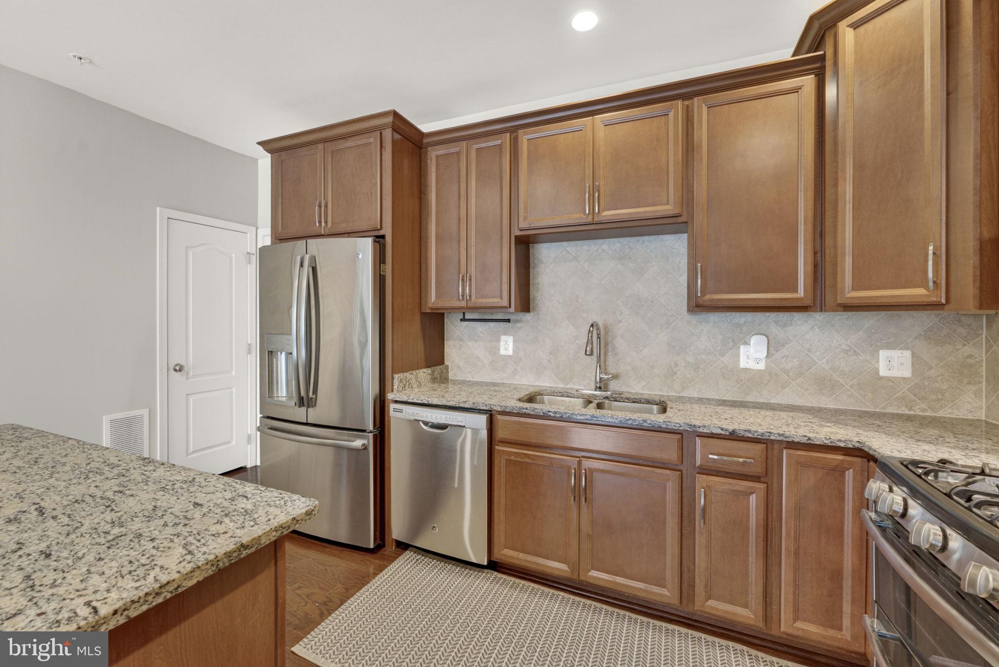 BUCKINGHAM AT LOUDOUN VALLEY - Residential