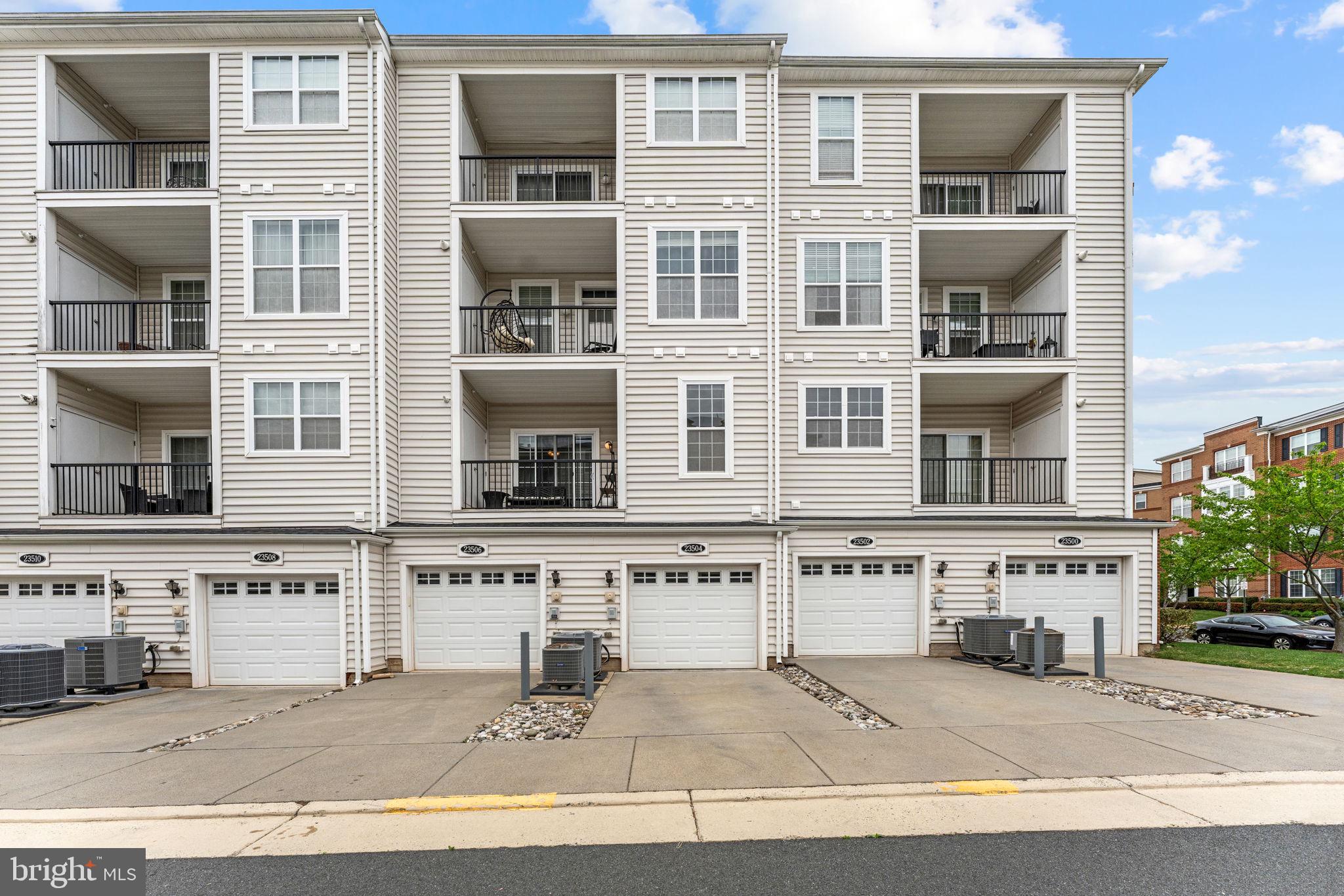 BUCKINGHAM AT LOUDOUN VALLEY - Residential