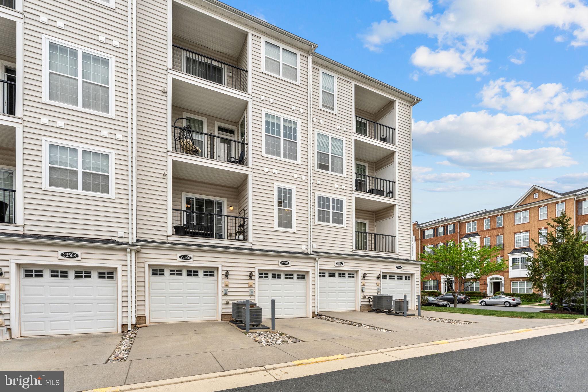 BUCKINGHAM AT LOUDOUN VALLEY - Residential