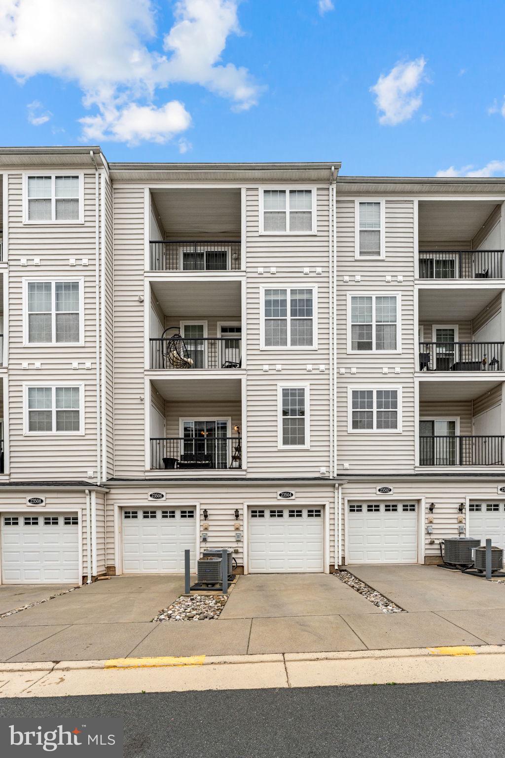 BUCKINGHAM AT LOUDOUN VALLEY - Residential