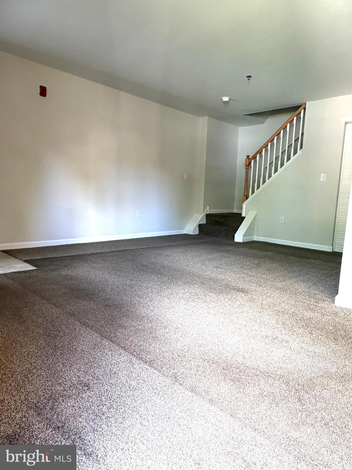 5044 W BRIGANTINE COURT 5044