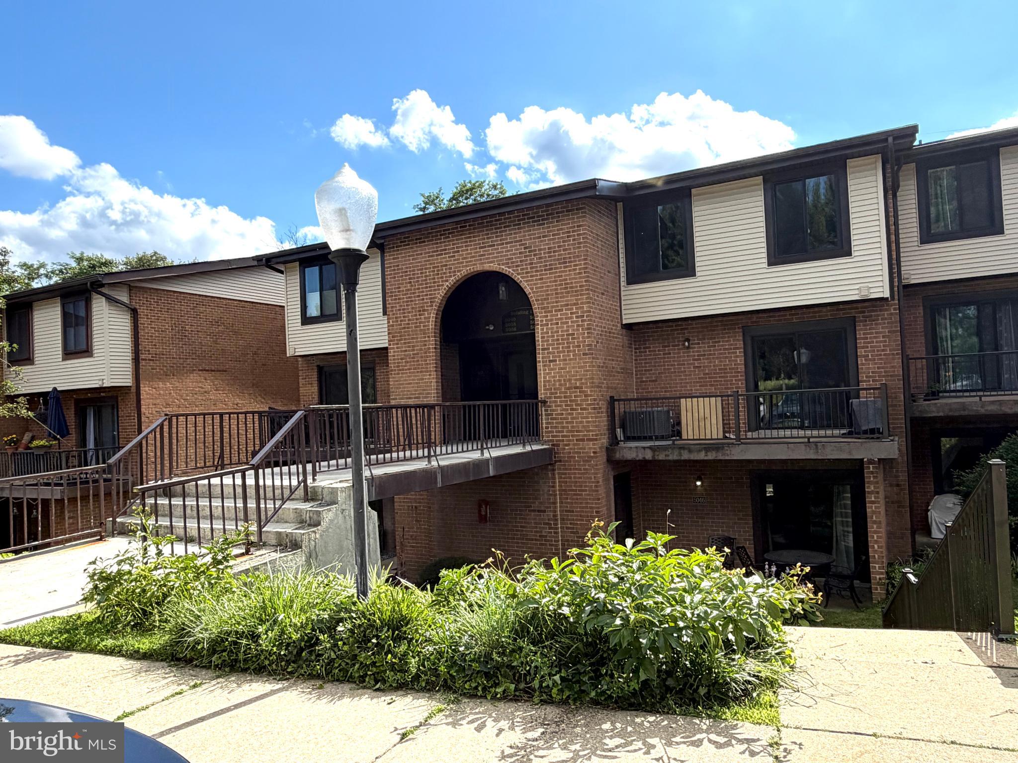 5044 W BRIGANTINE COURT 5044