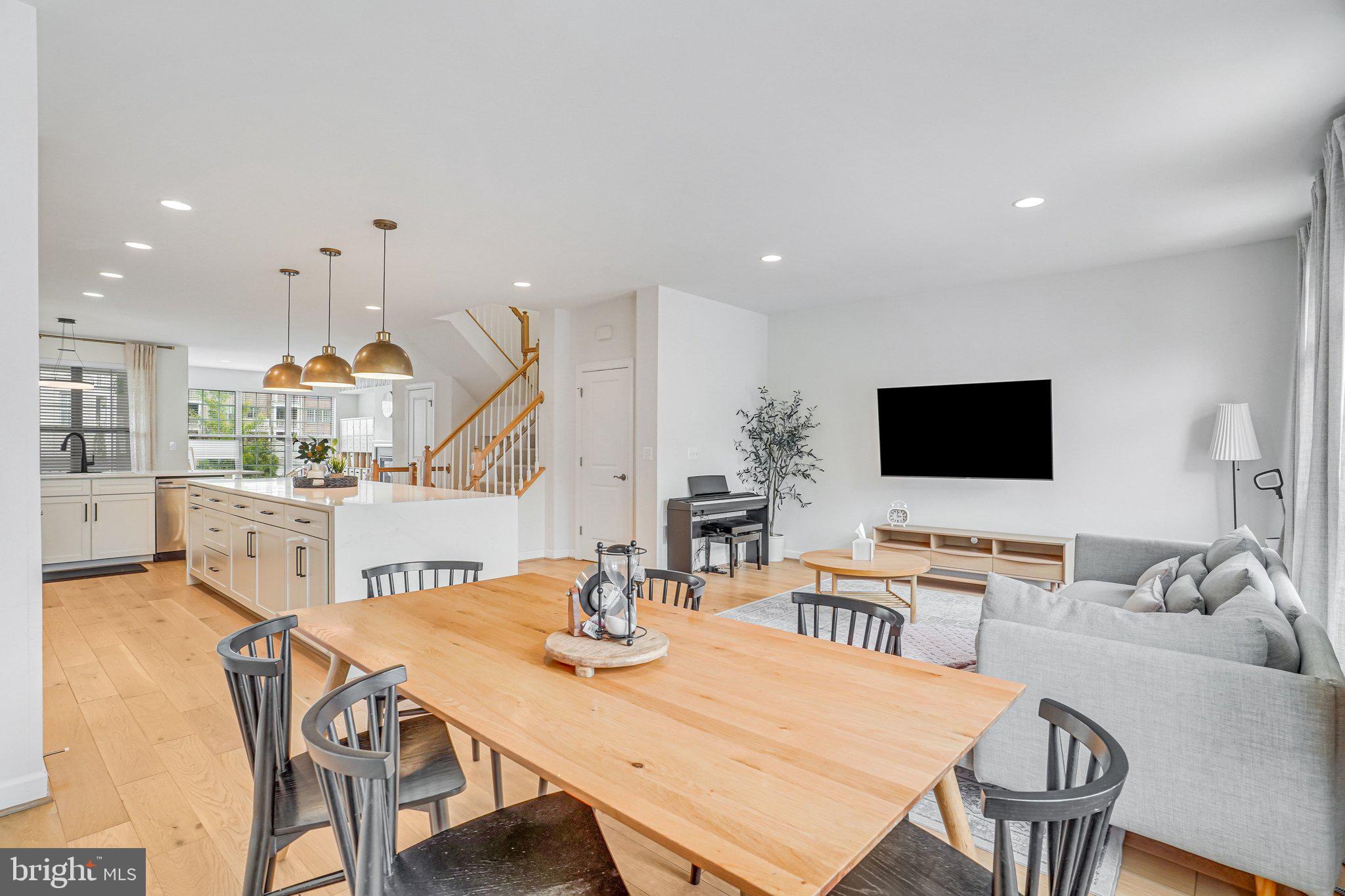 LAKE MANASSAS/TURTLE POINT - Residential