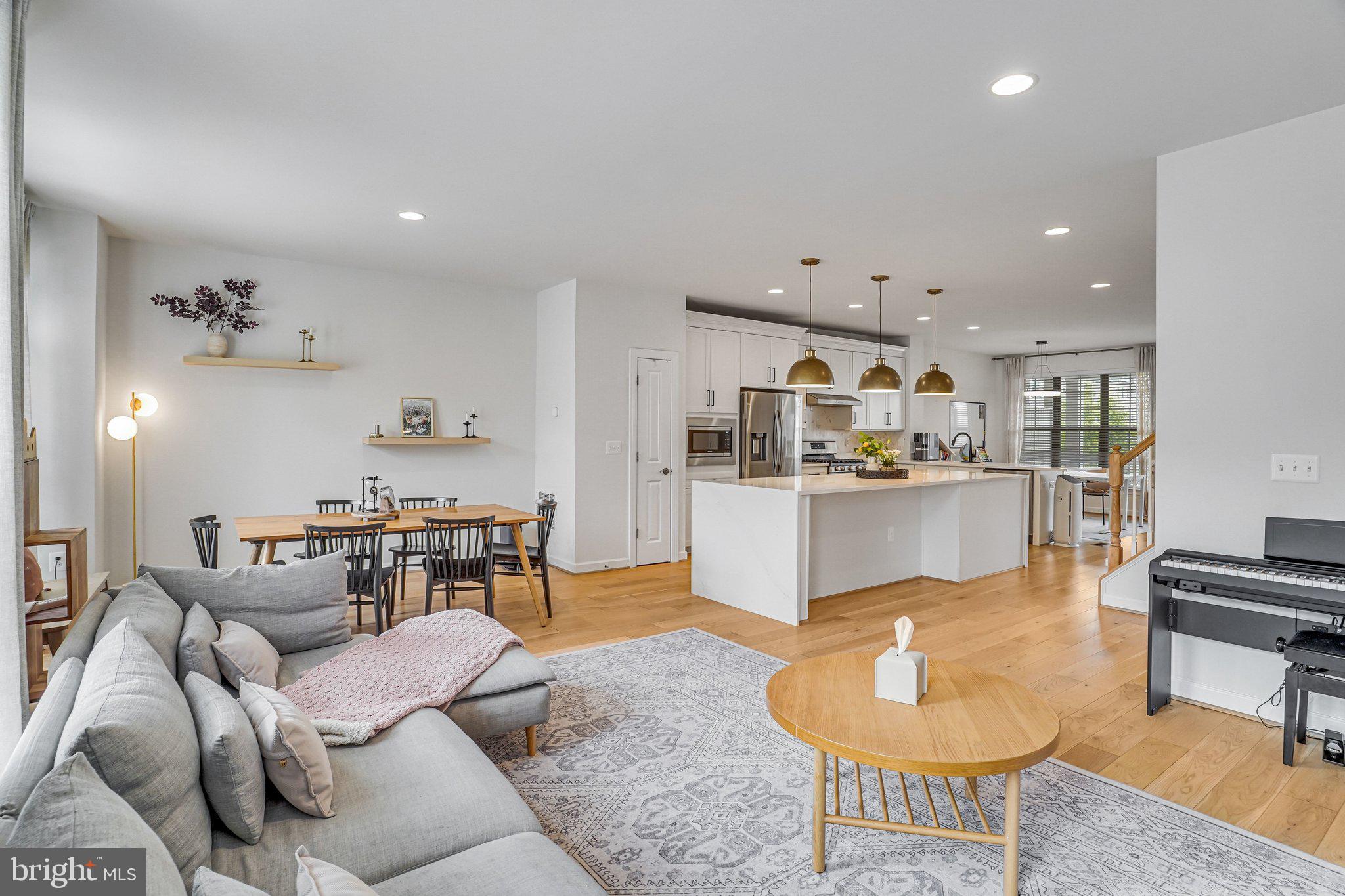 LAKE MANASSAS/TURTLE POINT - Residential