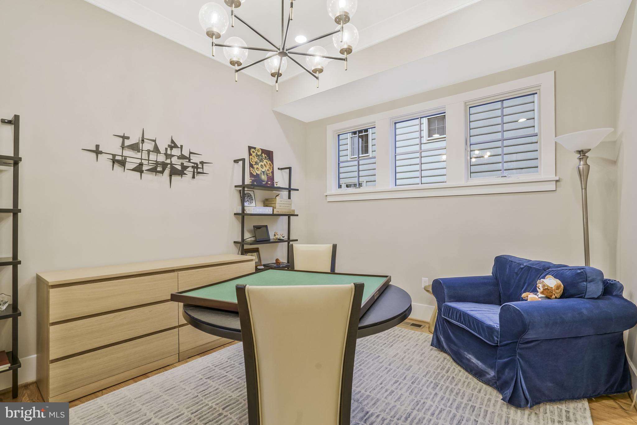 WOODLAND - Residential Lease