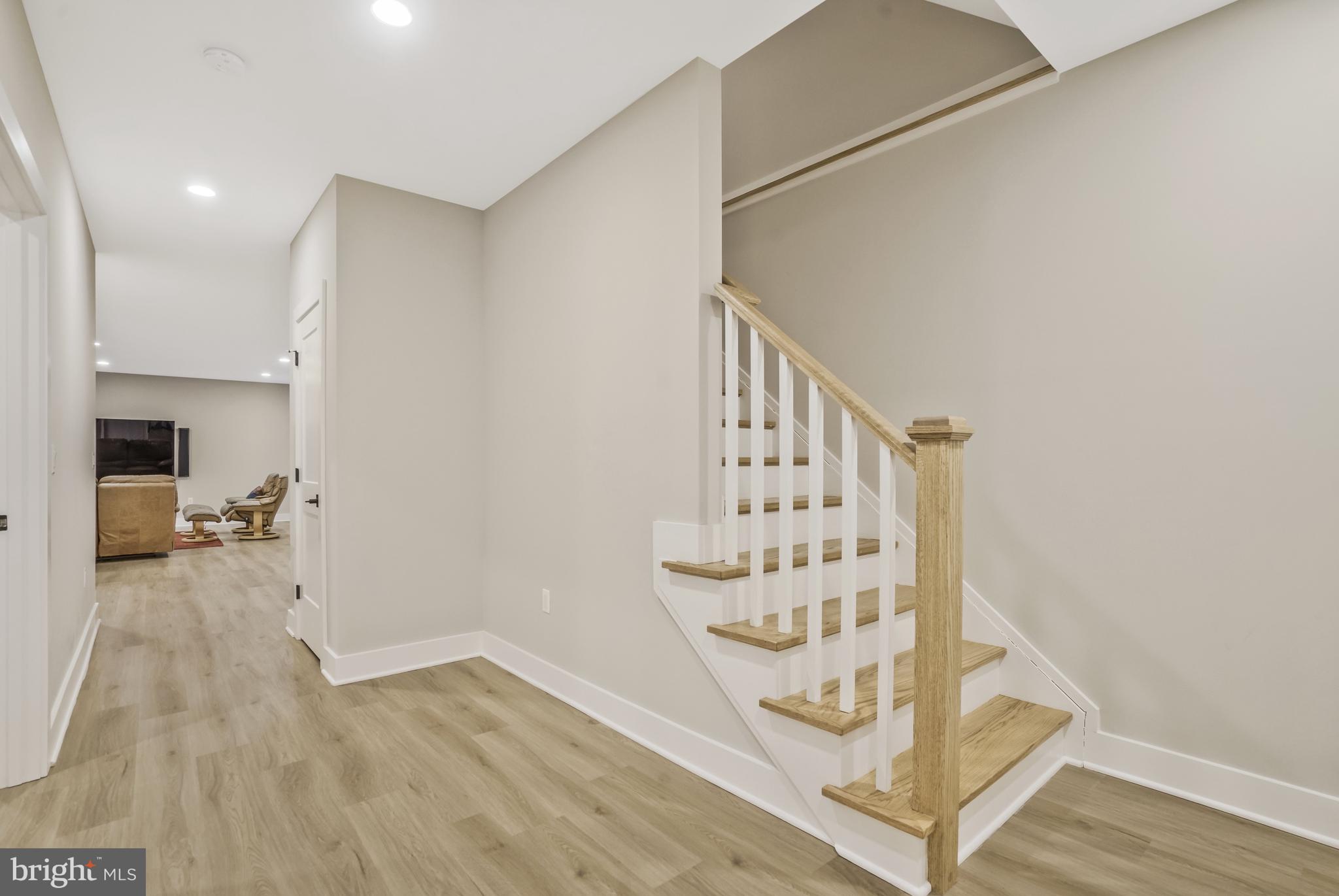 WOODLAND - Residential Lease