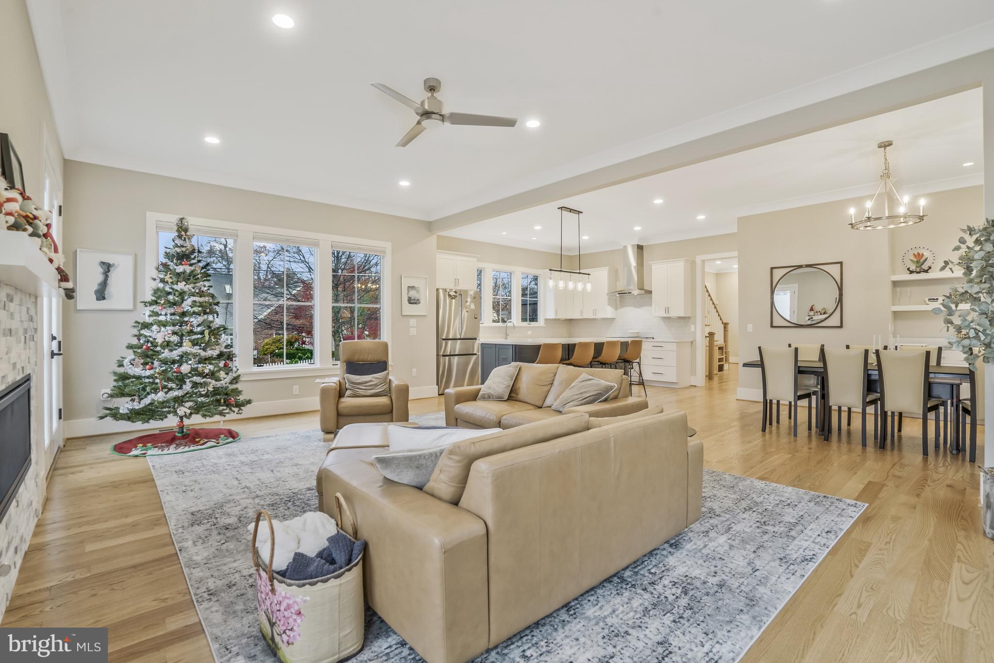 WOODLAND - Residential Lease