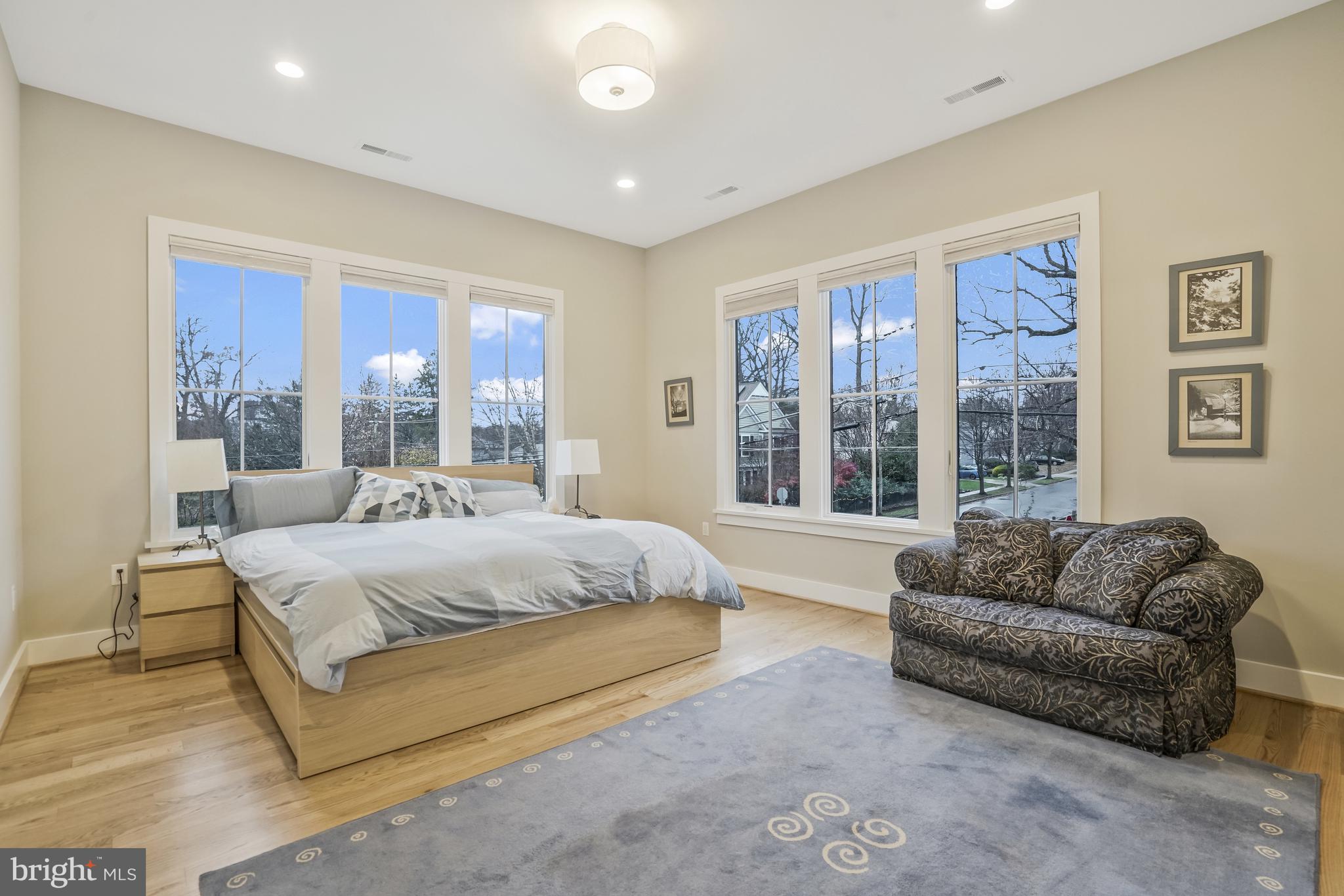 WOODLAND - Residential Lease