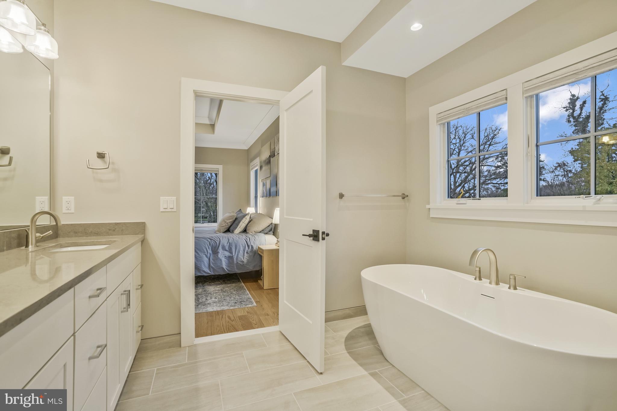 WOODLAND - Residential Lease