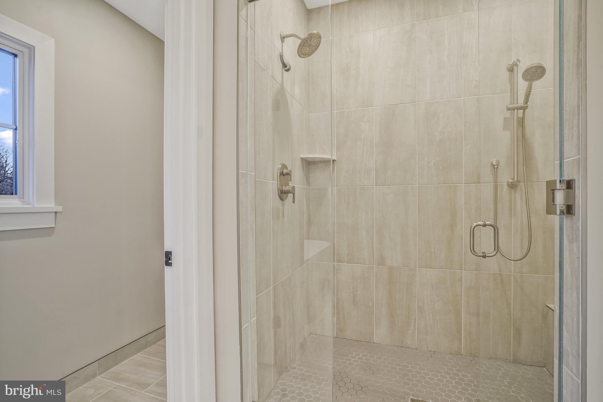 WOODLAND - Residential Lease