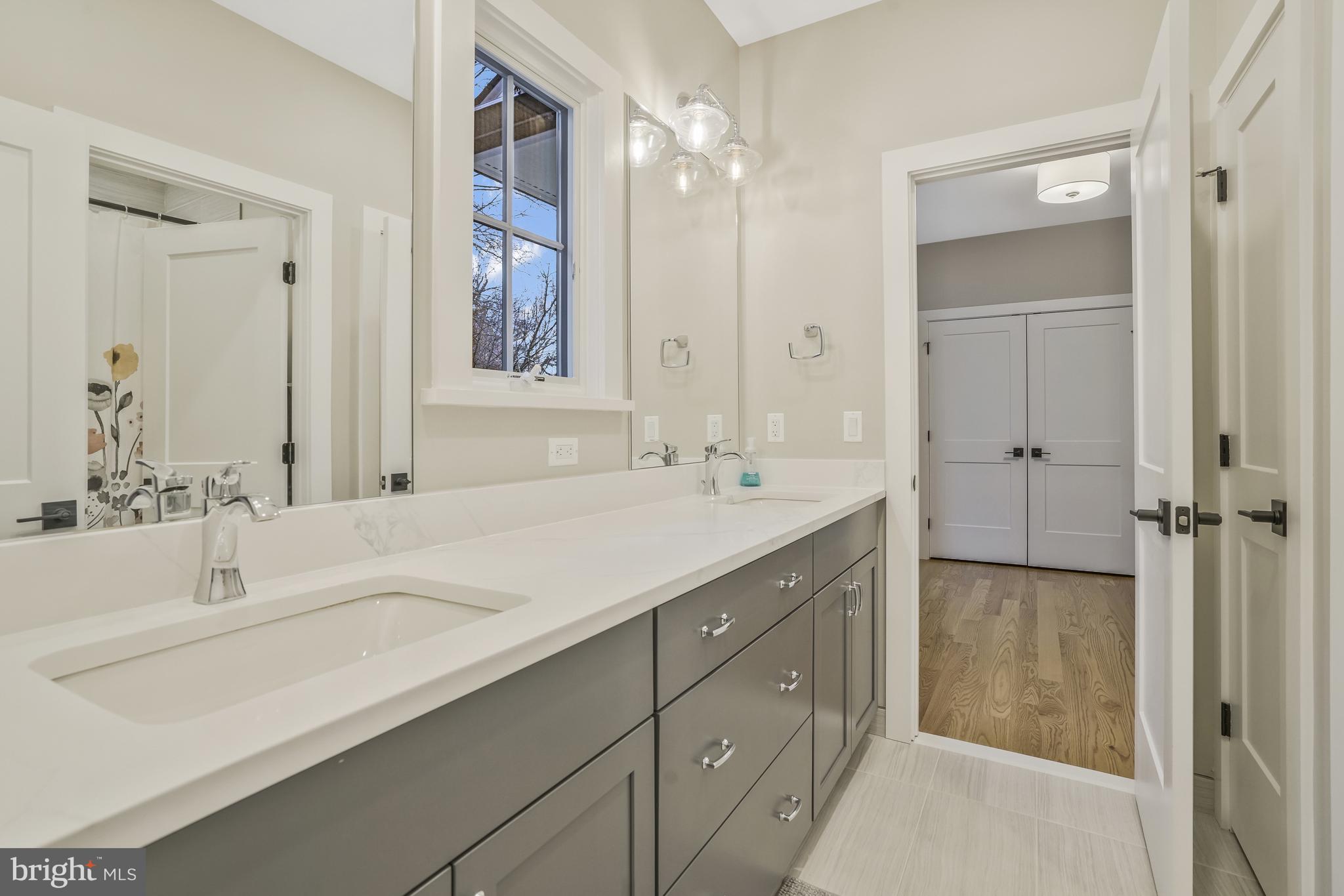 WOODLAND - Residential Lease