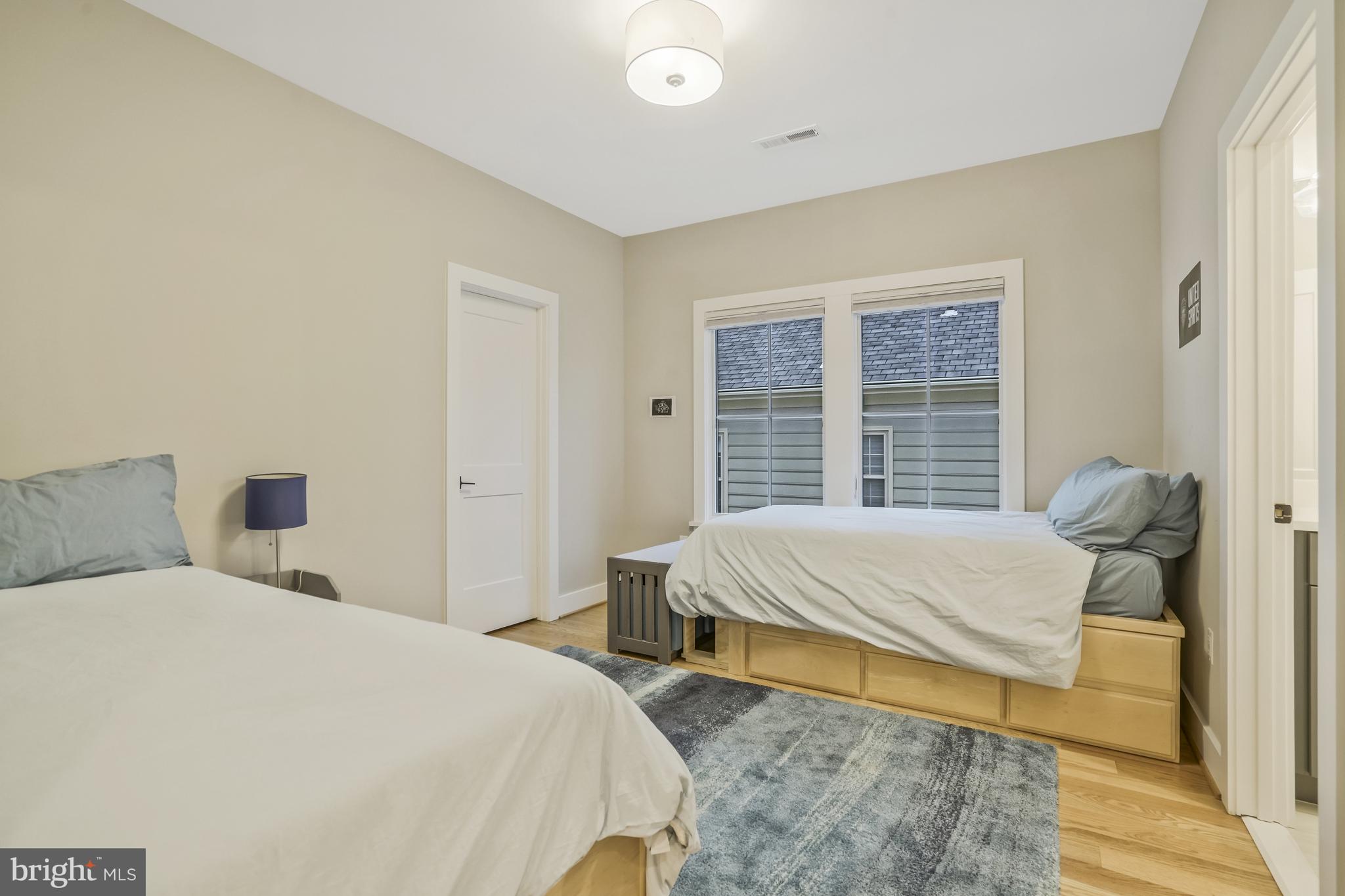 WOODLAND - Residential Lease