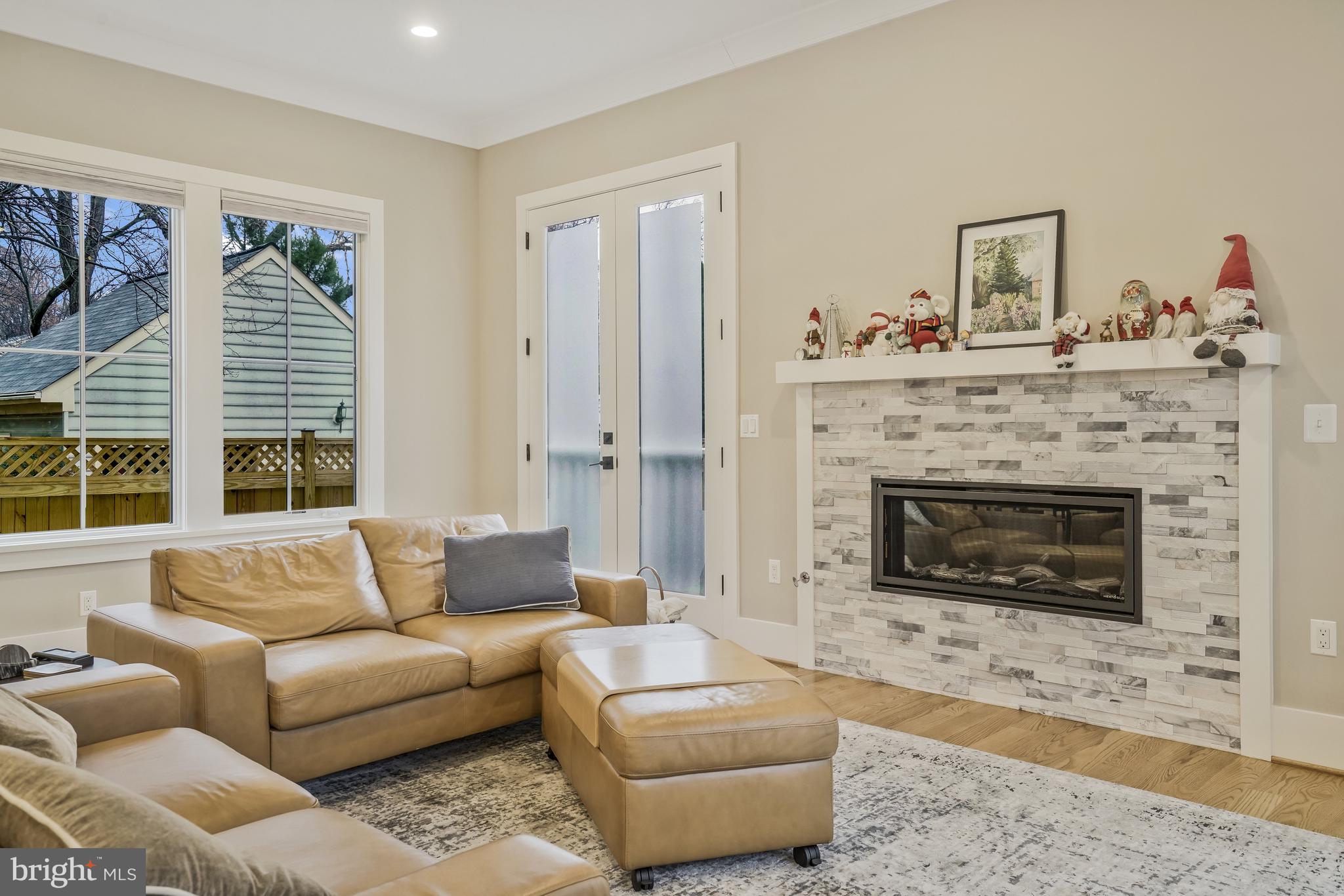 WOODLAND - Residential Lease