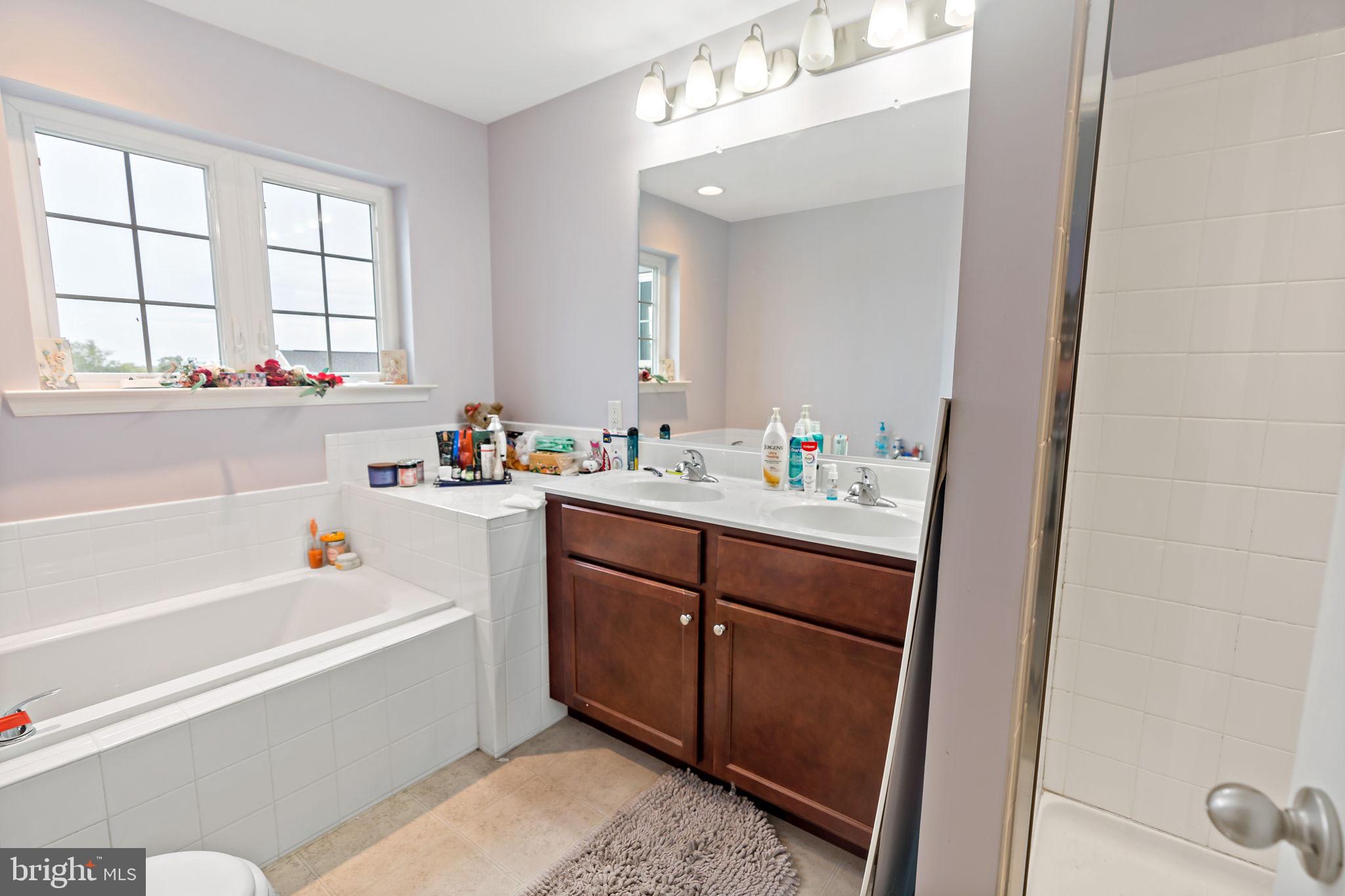 STONEBROOK VILLAGE - Residential