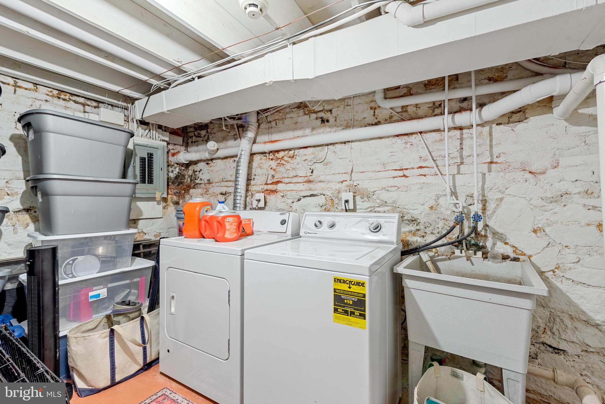 PATTERSON PARK - Residential Lease