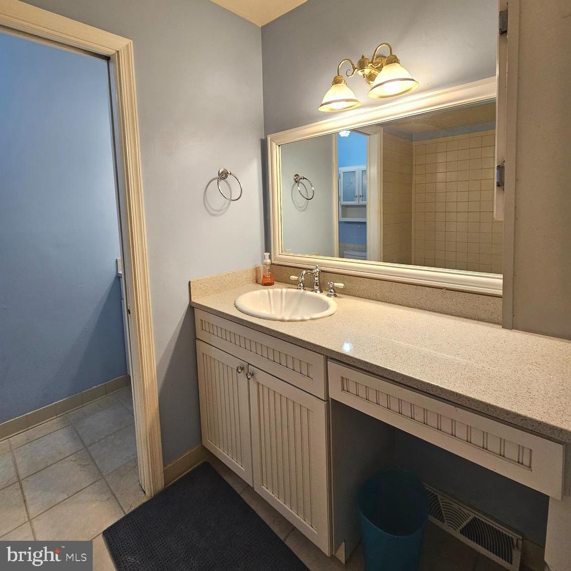 CHARLESTOWN - Residential Lease