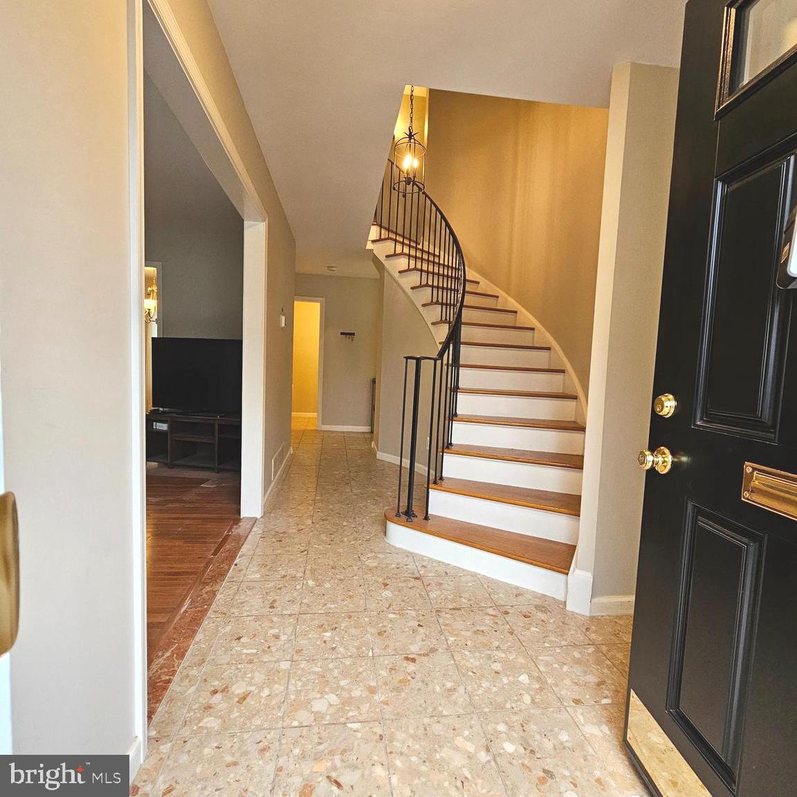 CHARLESTOWN - Residential Lease