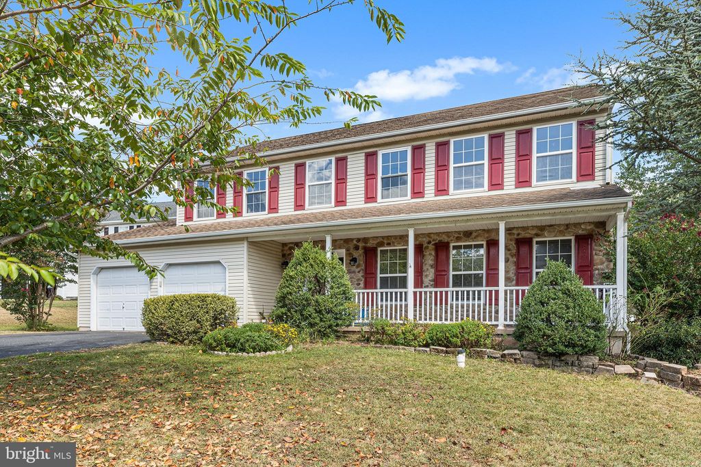 Photo of 2004 Drake Run, ROYERSFORD, PA 19468 (MLS # PAMC2153708)