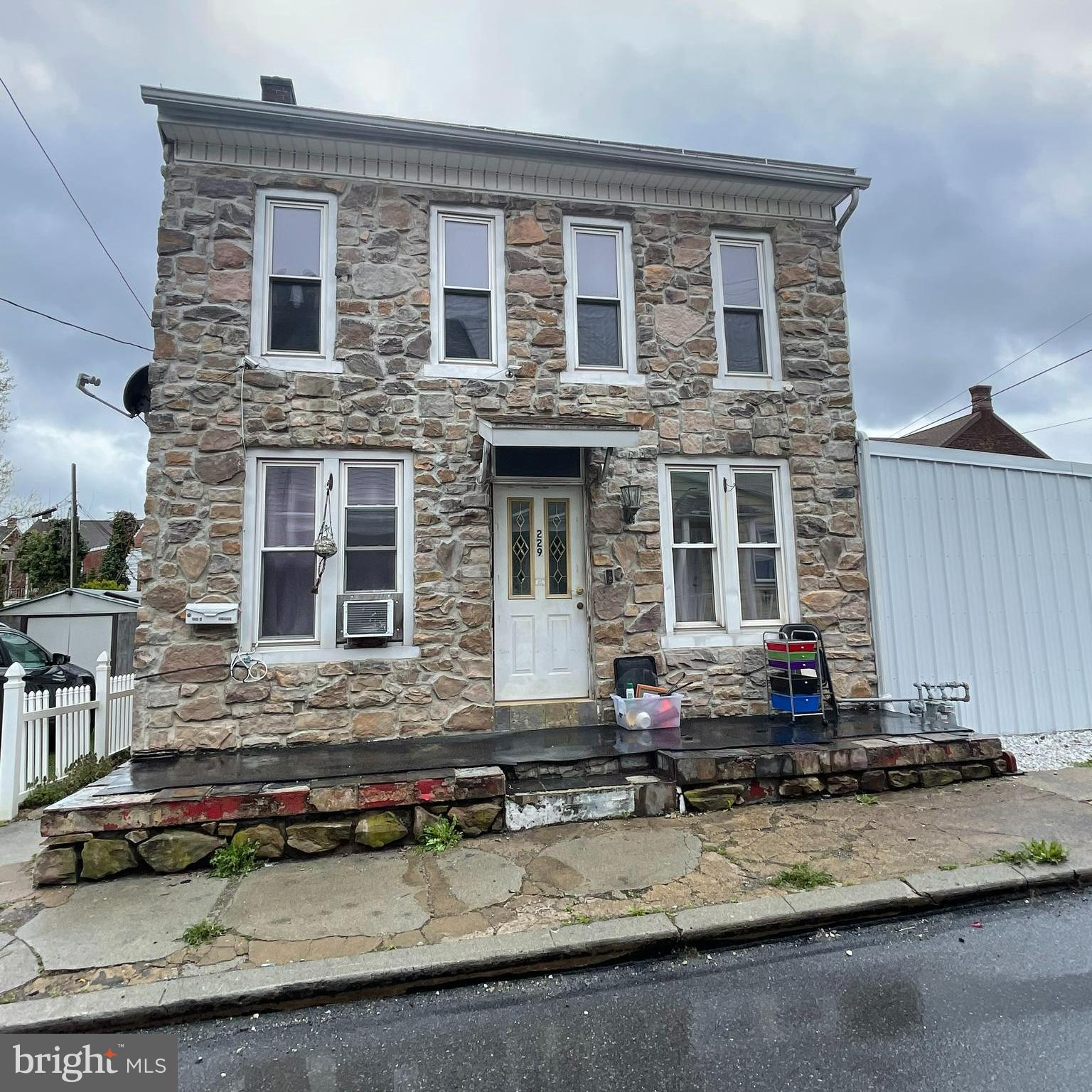 LEBANON CITY - Residential