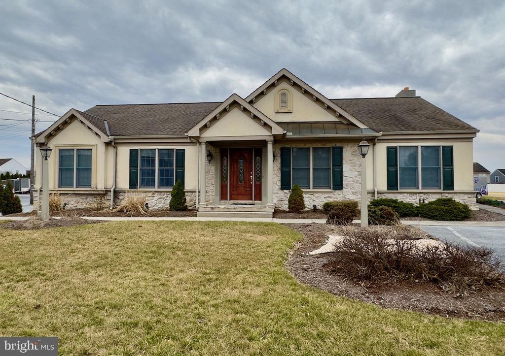 Photo of 1656 W Main Street, EPHRATA, PA 17522 (MLS # PALA2085404)