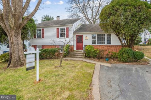 Photo of 3808 Archer Place, Kensington, MD 20895 (MLS # MDMC2115766)