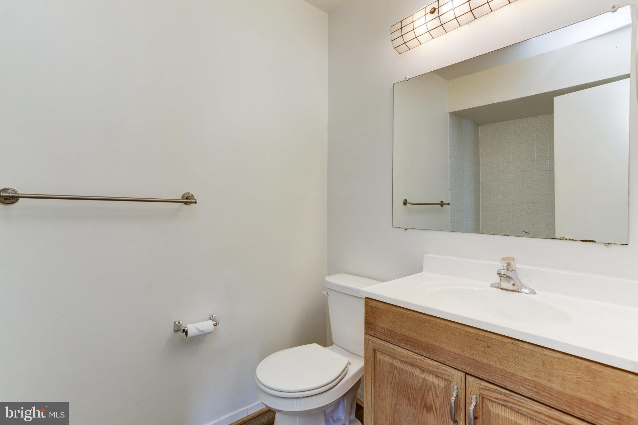 LAURELTON - Residential Lease