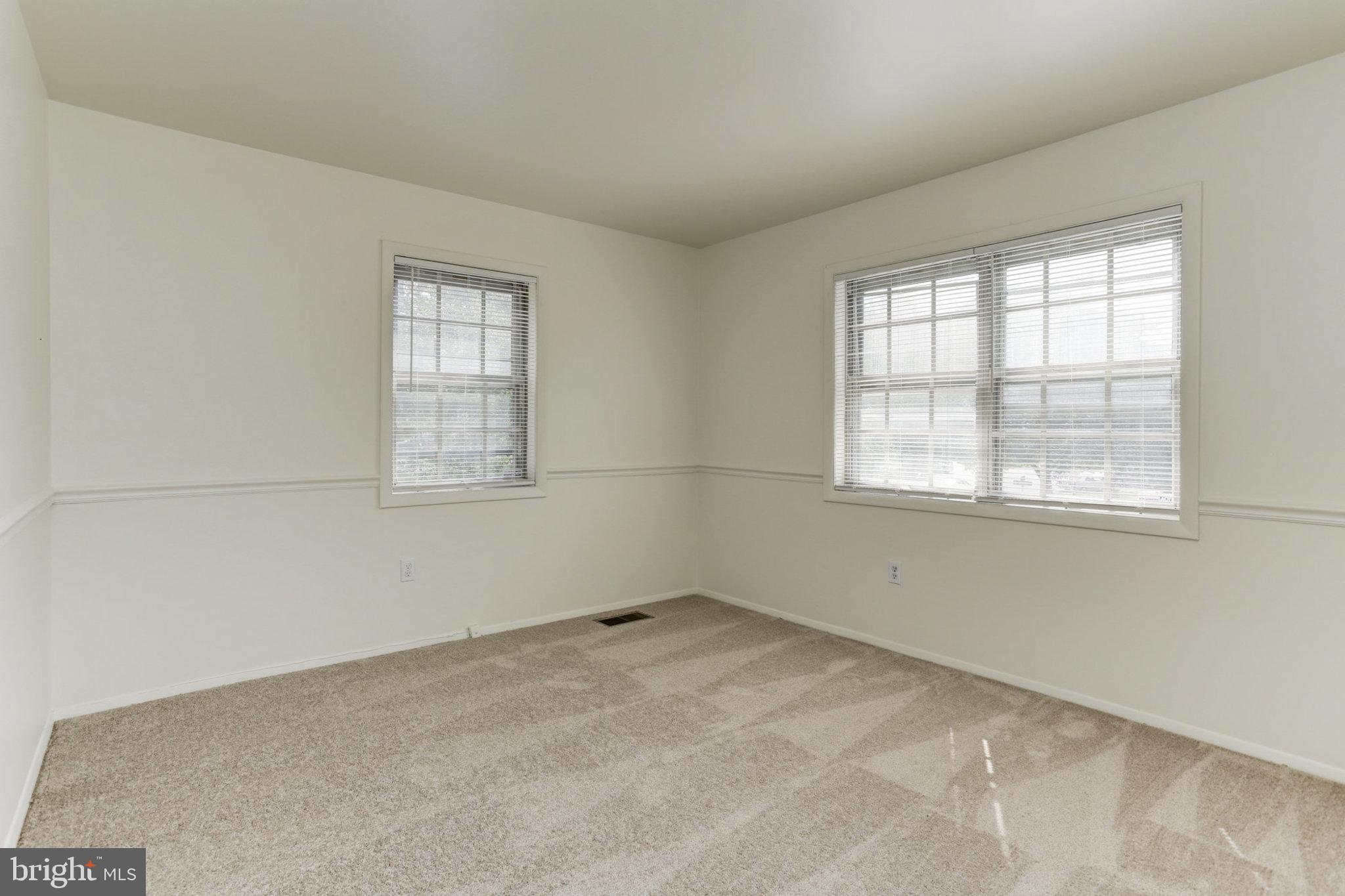 LAURELTON - Residential Lease