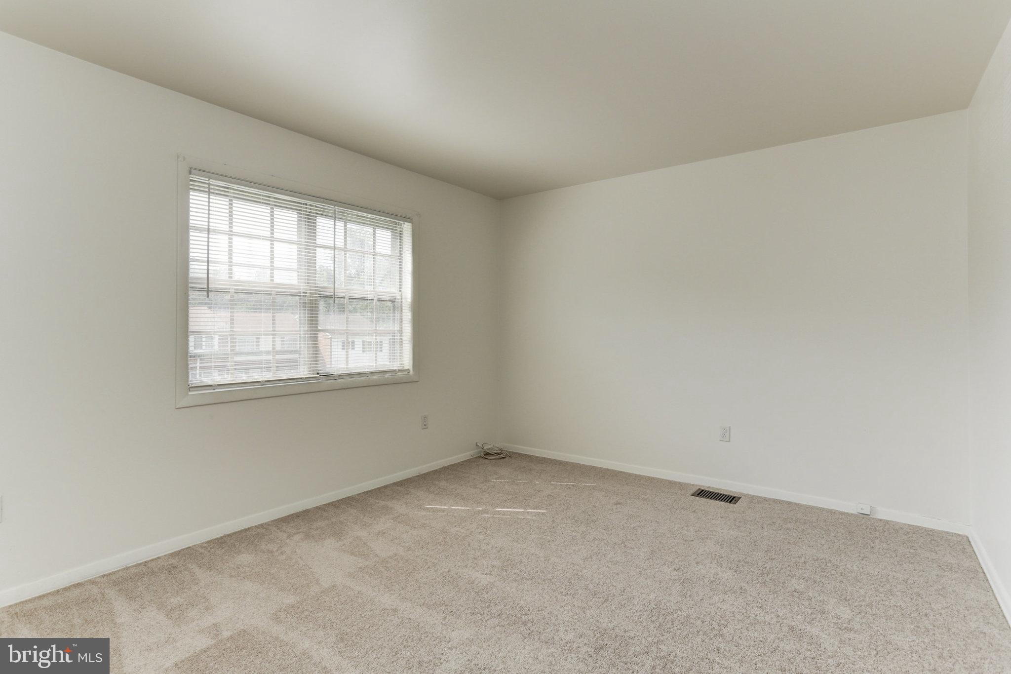 LAURELTON - Residential Lease