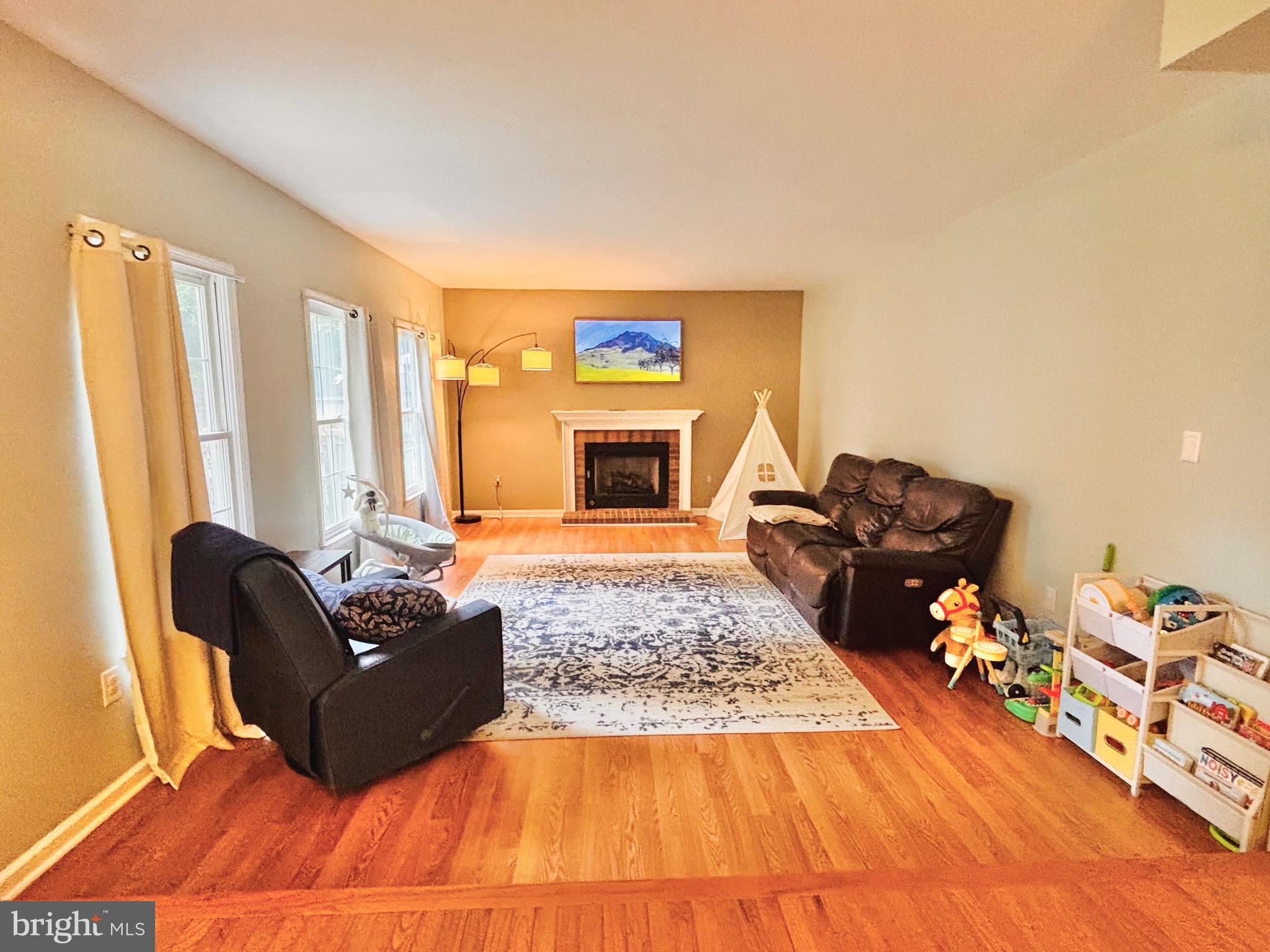 SUMMERWOOD - Residential Lease